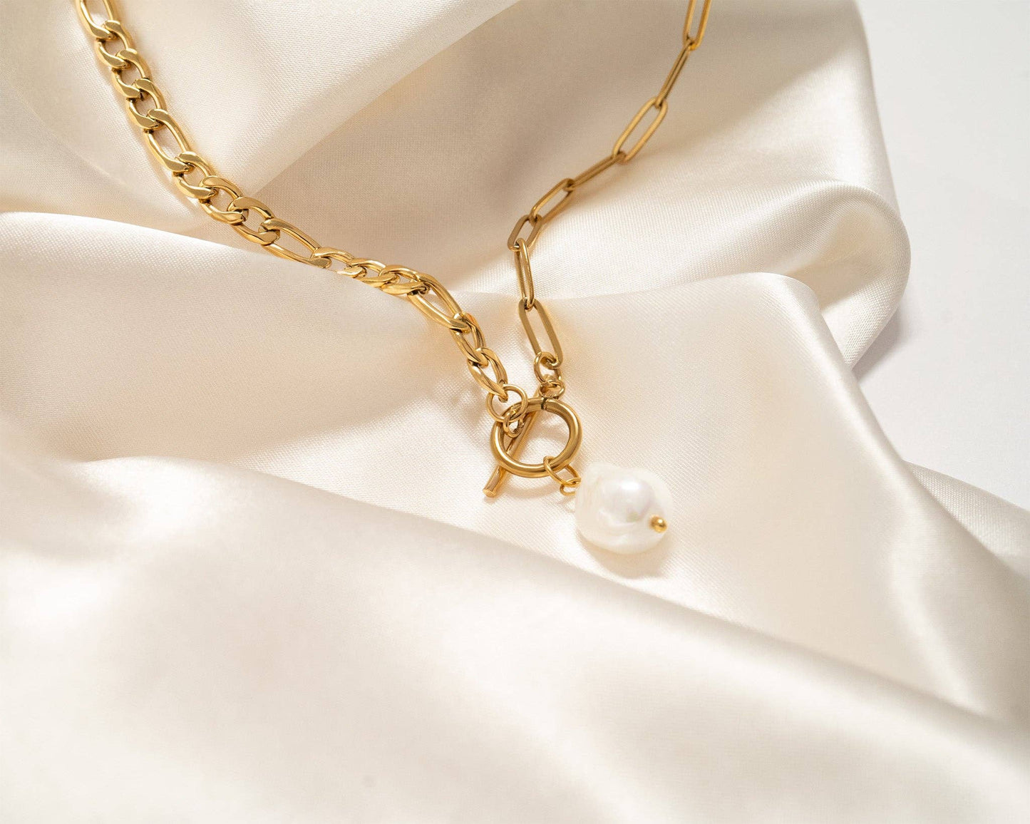18K Gold PVD Toggle Clasp Freshwater Pearl Charm Necklace