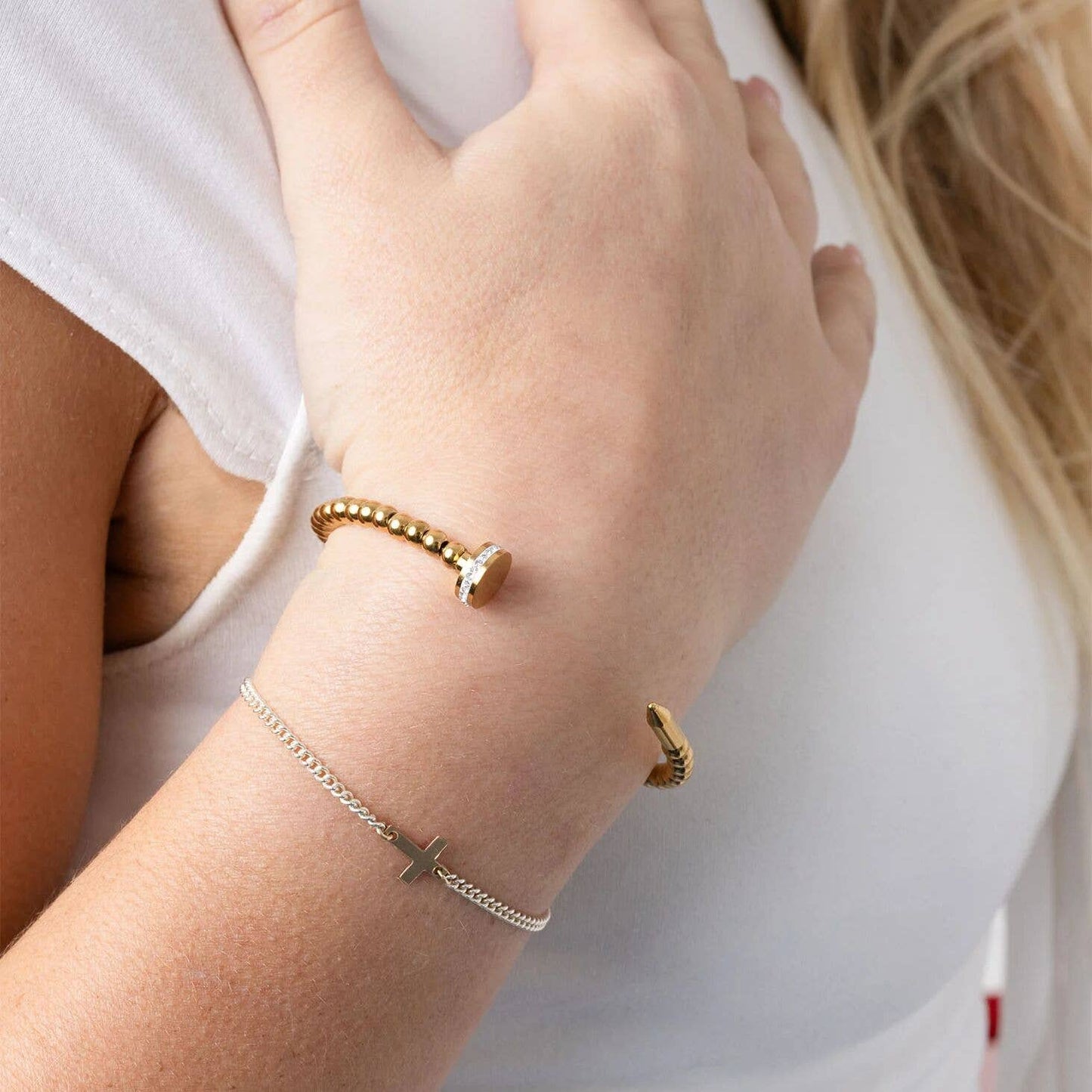 18K Gold PVD Stainless Steel Beaded Nail Bangle With Stones