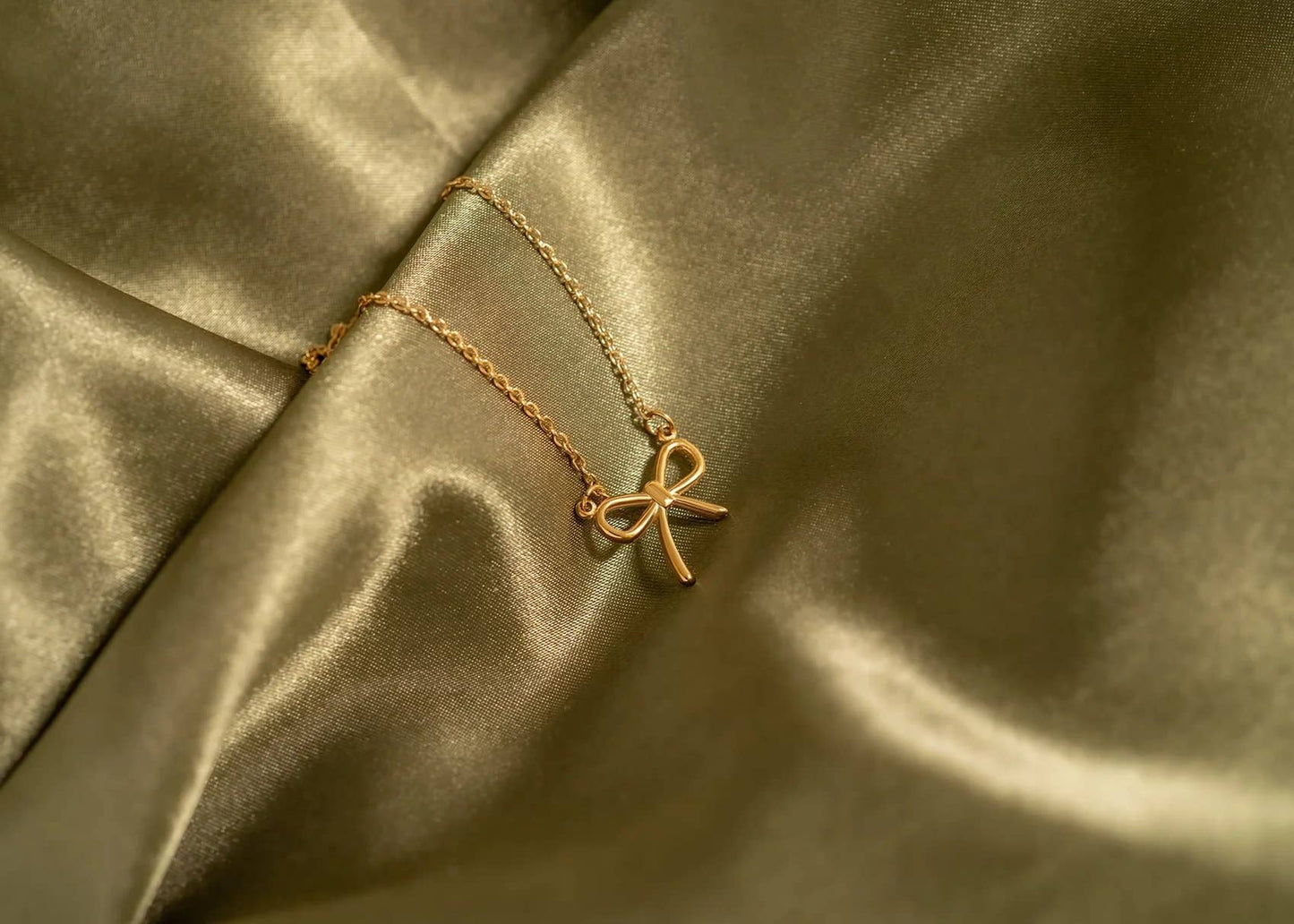 18K Gold PVD Stainless Steel Bow Connector Charm